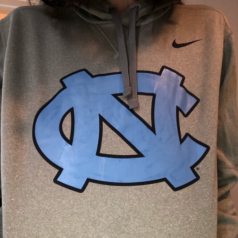 Nike UNC sweatshirt